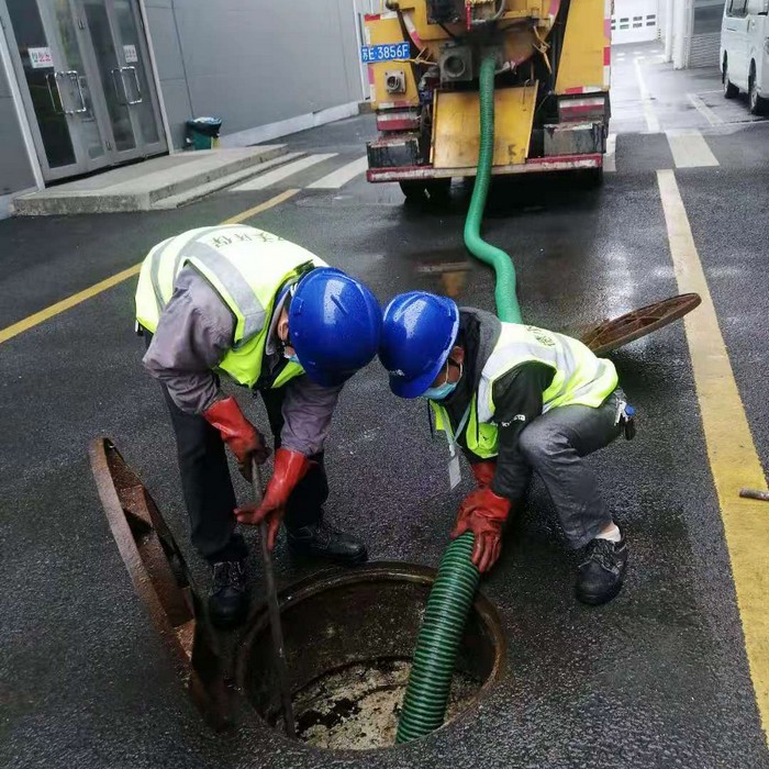 化粪池清理